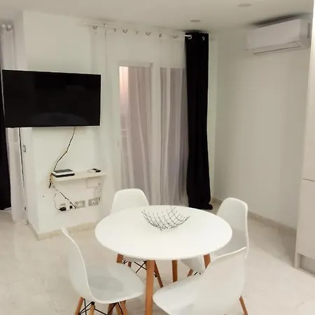 Lägenhet 2 Bedrooms With Sea View Shared Pool And Furnished Terrace At 1 Km Away From The Callao Salvaje